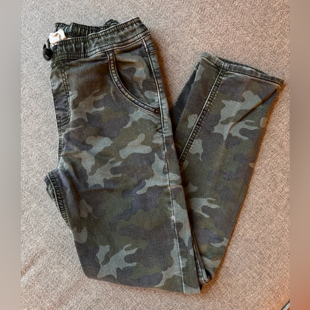 Boys Cat & Jack Camo Joggers, Size 14